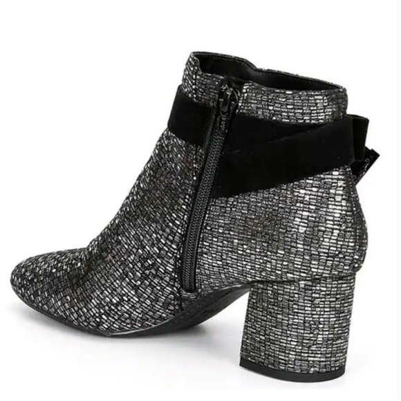 NWOB Alex Marie Mayleen Metallic Leather Ankle Bow Block Heel Booties - 6M - Picture 2 of 9